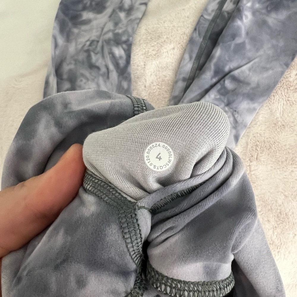 Lululemon Grey and black purplish tie dye leggings - Picture 3 of 5